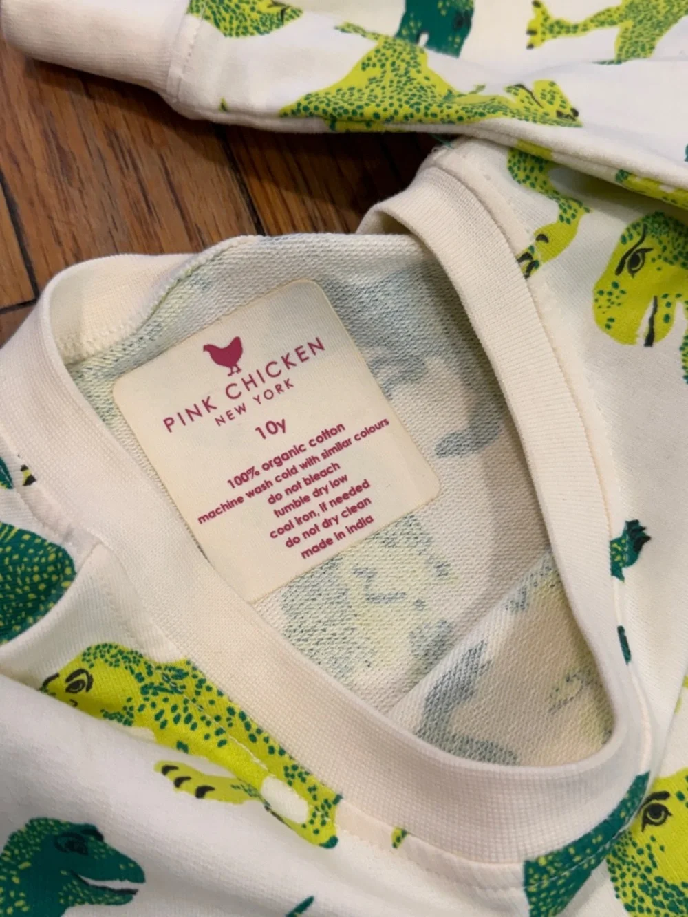 NWOT pink chicken 100% organic cotton dinosaur sweatshirt green dino 10Y boys